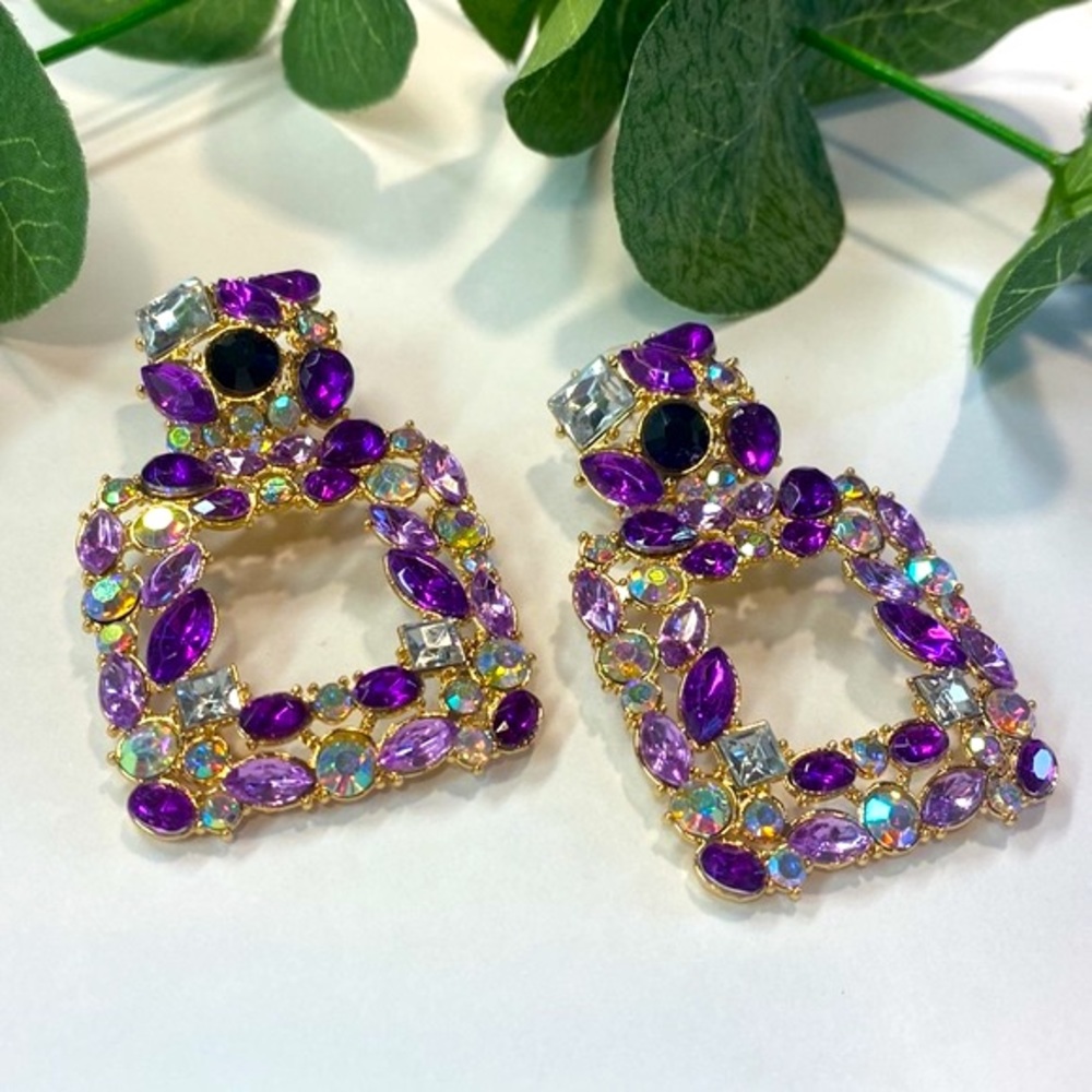 New! Stunning purple crystal dangle earrings! - Picture 1 of 5